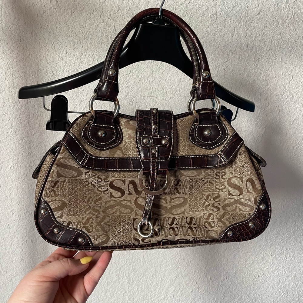 Off brand hand bag